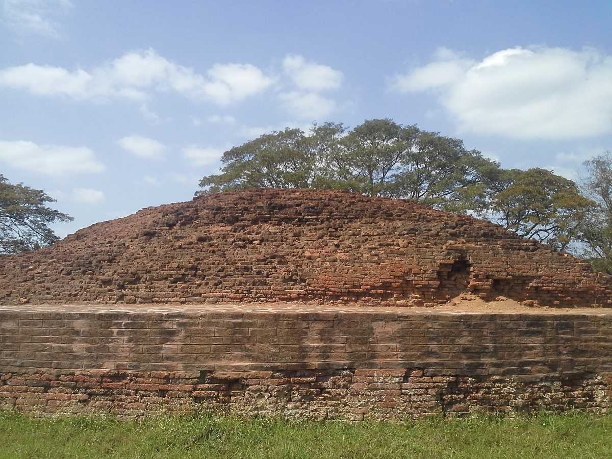 buddhist-stupa-in-bhattiprolu-img
